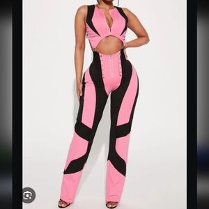 Fashion Nova Rolling Up Color Block Pink and Black Jumpsuit Size Medium NWT